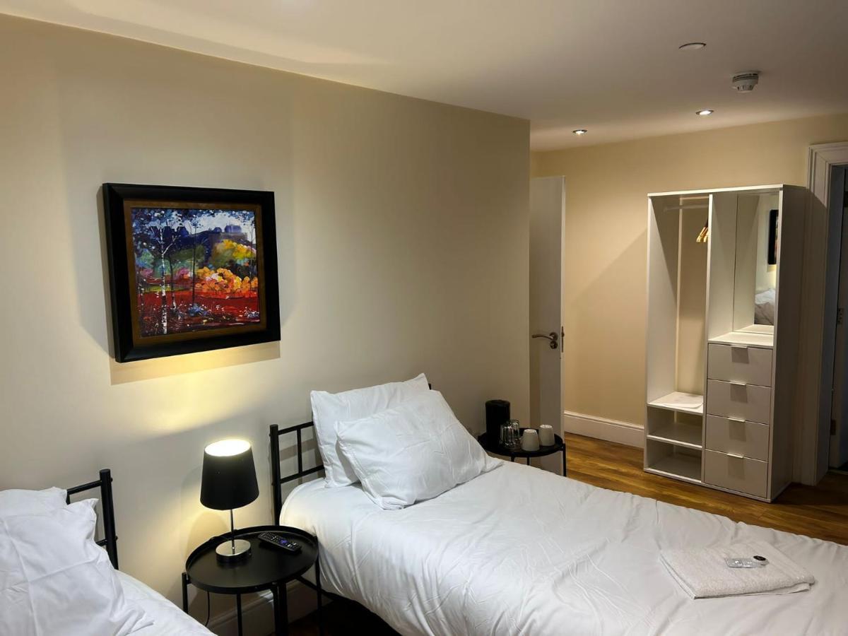 Twin Room With En-Suite EDI Exterior photo